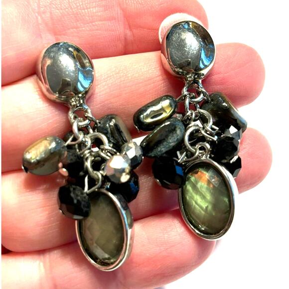 Pierced earrings drop & dangles beaded silvertone smoky & black faceted beads - Picture 5 of 6